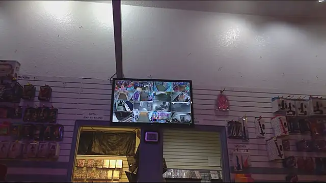 Snapshot of SlammyDjr chatting on October 9, 2025, 10:27 am SlammyDjr online show from October 9, 2025, 10:27 am