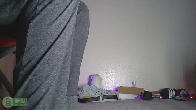 Snapshot of SlammyDjr chatting on February 17, 2025, 5:55 pm SlammyDjr online show from February 17, 2025, 5:55 pm