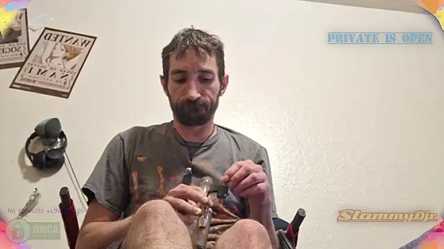 Snapshot of SlammyDjr chatting on June 22, 2026, 8:44 am SlammyDjr online show from June 22, 2026, 8:44 am