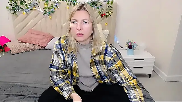 Incredible Ariela online show from December 19, 2025, 8:49 am