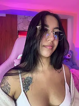 Tamara Roberts1 online show from March 27, 2026, 1:03 am