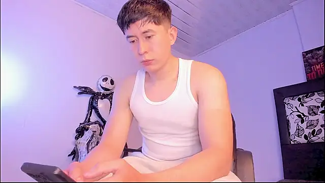 Snapshot of setsuna10 chatting on November 13, 2025, 11:52 pm setsuna10 online show from November 13, 2025, 11:52 pm