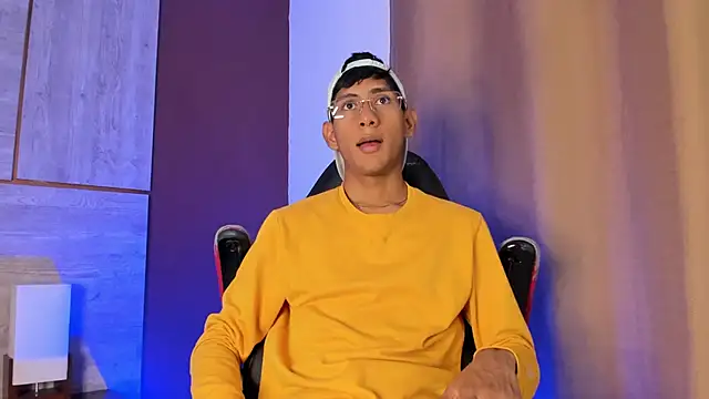 Snapshot of Nick_Collins18 chatting on October 22, 2025, 9:24 pm Nick Collins18 online show from October 22, 2025, 9:24 pm