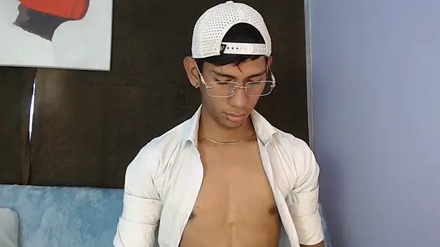 Snapshot of Nick_Collins18 chatting on November 9, 2025, 8:35 pm Nick Collins18 online show from November 9, 2025, 8:35 pm