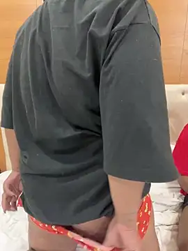 sexy-bu online show from March 22, 2026, 6:31 pm