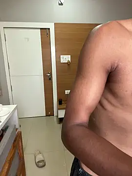 sexy-bu online show from May 3, 2026, 3:00 am
