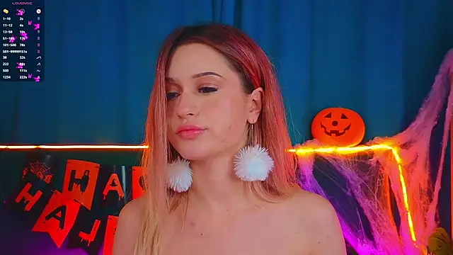 AlinaWalters online show from November 1, 2025, 8:14 pm