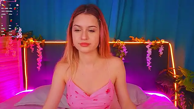 AlinaWalters online show from November 14, 2025, 8:12 pm