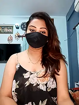 Cute-mona online show from March 6, 2025, 7:43 pm