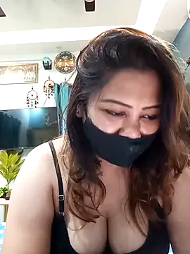 Cute-mona online show from March 26, 2026, 10:57 am