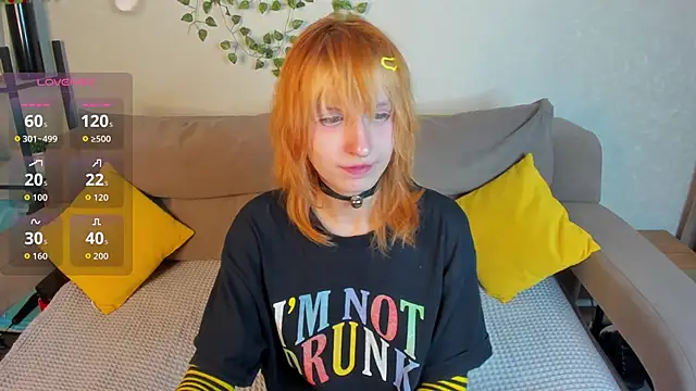 Snapshot of Little_Chips chatting on November 30, 2025, 5:25 pm Little Chips online show from November 30, 2025, 5:25 pm