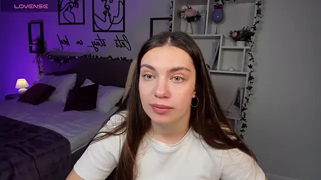 DaniellaLovely online show from October 20, 2025, 10:49 am