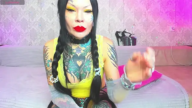 Snapshot of Megan_Black_Moon chatting on February 2, 2025, 6:25 am Megan Black Moon online show from February 2, 2025, 6:25 am