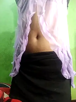 Snapshot of Queen-Amelia chatting on December 16, 2025, 9:46 am Queen-Amelia online show from December 16, 2025, 9:46 am