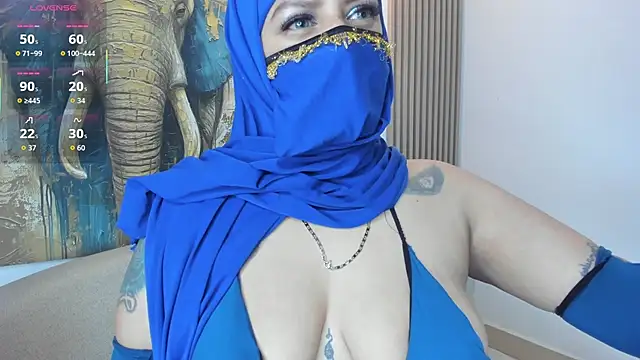 Snapshot of zully_01 chatting on October 9, 2025, 11:55 am zully 01 online show from October 9, 2025, 11:55 am