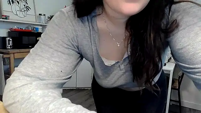 Snapshot of Kittyymaze1 chatting on February 4, 2026, 1:06 pm Kittyymaze1 online show from February 4, 2026, 1:06 pm