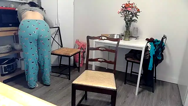 Snapshot of Kittyymaze1 chatting on February 10, 2026, 12:59 pm Kittyymaze1 online show from February 10, 2026, 12:59 pm