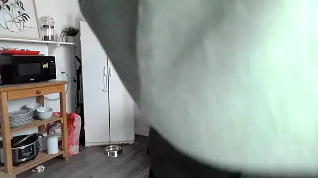 Snapshot of Kittyymaze1 chatting on February 19, 2026, 12:46 pm Kittyymaze1 online show from February 19, 2026, 12:46 pm