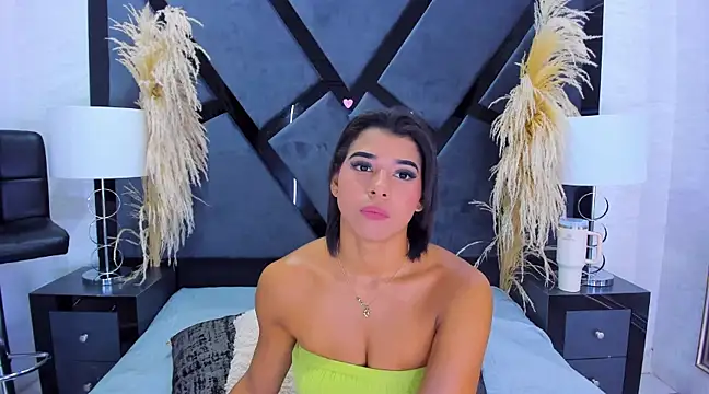 TiaraRosse online show from February 23, 2025, 5:01 am