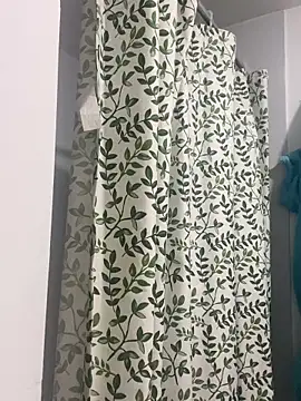 Snapshot of Cafeziitha02 chatting on October 26, 2025, 1:28 am Cafeziitha02 online show from October 26, 2025, 1:28 am