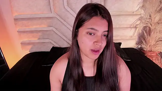 Rebeca Williams  online show from November 6, 2025, 11:58 am