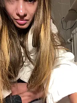 Gaby pinheirO online show from January 11, 2025, 6:54 pm