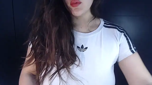 Snapshot of AdharaLujan chatting on January 19, 2026, 11:14 am AdharaLujan online show from January 19, 2026, 11:14 am