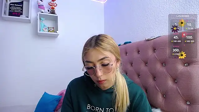 Soffy-brooks online show from November 16, 2025, 4:28 am