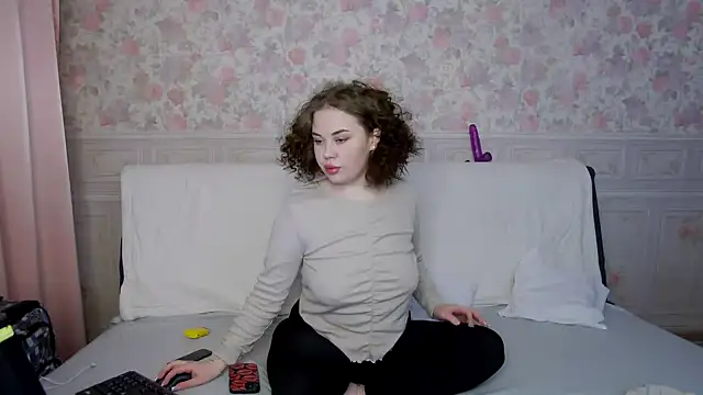 BettyCherryX online show from December 10, 2024, 12:06 am