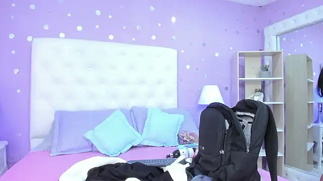 Snapshot of scarlette_15_ chatting on February 7, 2026, 3:14 am scarlette 15 online show from February 7, 2026, 3:14 am