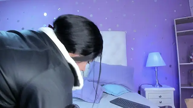 Snapshot of scarlette_15_ chatting on February 18, 2026, 3:15 am scarlette 15 online show from February 18, 2026, 3:15 am