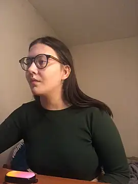 Snapshot of Prudie_Gabriella chatting on March 15, 2025, 6:21 pm Prudie Gabriella online show from March 15, 2025, 6:21 pm