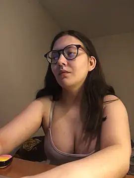 Snapshot of Prudie_Gabriella chatting on March 19, 2025, 4:34 pm Prudie Gabriella online show from March 19, 2025, 4:34 pm