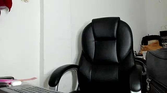 alma fenix online show from April 16, 2026, 4:30 pm