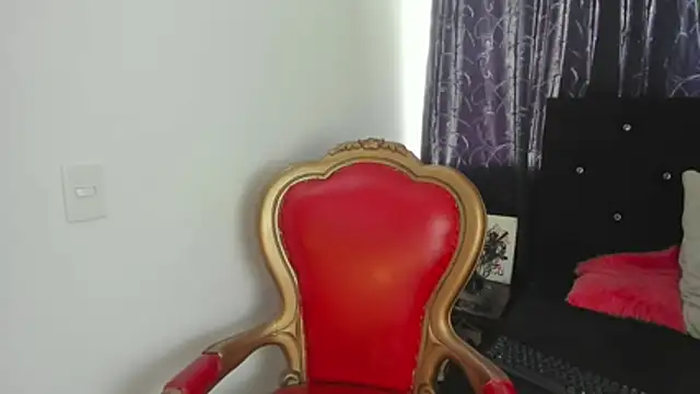 Snapshot of AmeliaThompsonTaboo chatting on November 20, 2025, 1:01 pm AmeliaThompsonTaboo online show from November 20, 2025, 1:01 pm