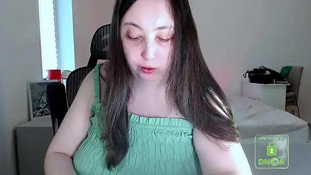 cute and hot online show from April 25, 2026, 2:03 pm