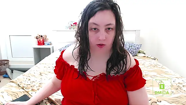 cute and hot online show from February 19, 2025, 9:39 am