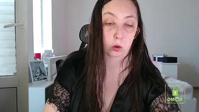 cute and hot online show from August 1, 2026, 1:31 pm
