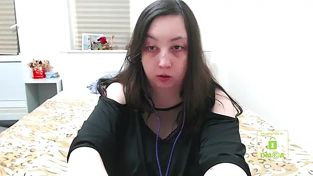 cute and hot online show from February 17, 2025, 4:06 pm