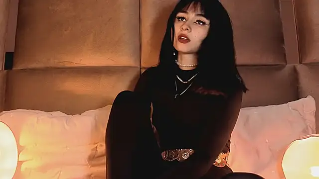 angelinepossy online show from November 15, 2025, 9:19 pm