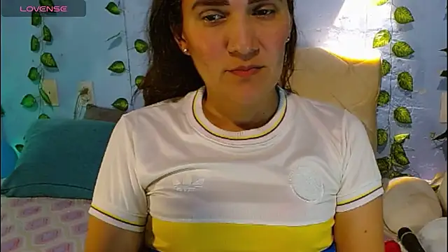 Snapshot of venus_swet_ chatting on June 12, 2026, 1:03 am venus swet online show from June 12, 2026, 1:03 am
