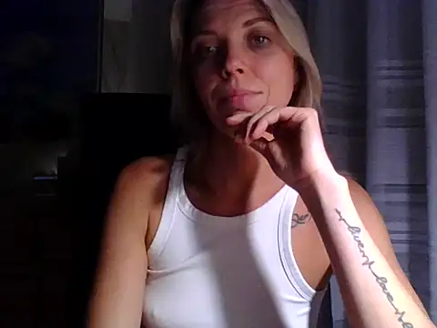 VelvetLove287 online show from September 30, 2025, 6:58 pm
