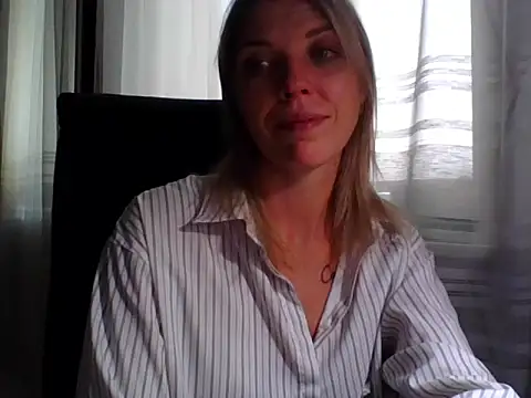 Snapshot of VelvetLove287 chatting on October 12, 2025, 9:21 am VelvetLove287 online show from October 12, 2025, 9:21 am