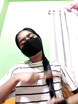 Snapshot of Arisha- chatting on January 22, 2025, 4:44 pm Arisha- online show from January 22, 2025, 4:44 pm