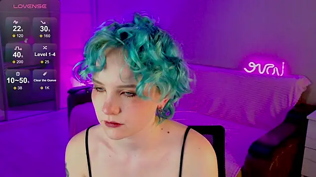 School Love online show from February 16, 2025, 1:05 pm