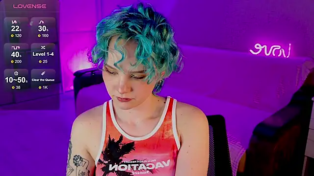 School Love online show from February 17, 2025, 4:17 pm