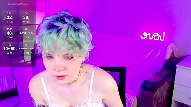 School Love online show from January 24, 2025, 1:03 pm