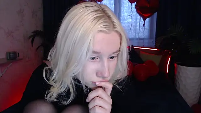 Snapshot of EnigmaSee chatting on March 2, 2026, 9:49 am EnigmaSee online show from March 2, 2026, 9:49 am