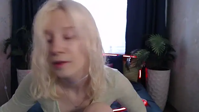 EnigmaSee online show from March 30, 2026, 2:02 am