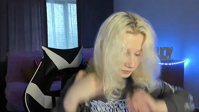 EnigmaSee online show from May 31, 2026, 1:55 am